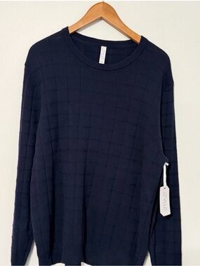 STYLUS Men's Crewneck Sweater in Navy Blue